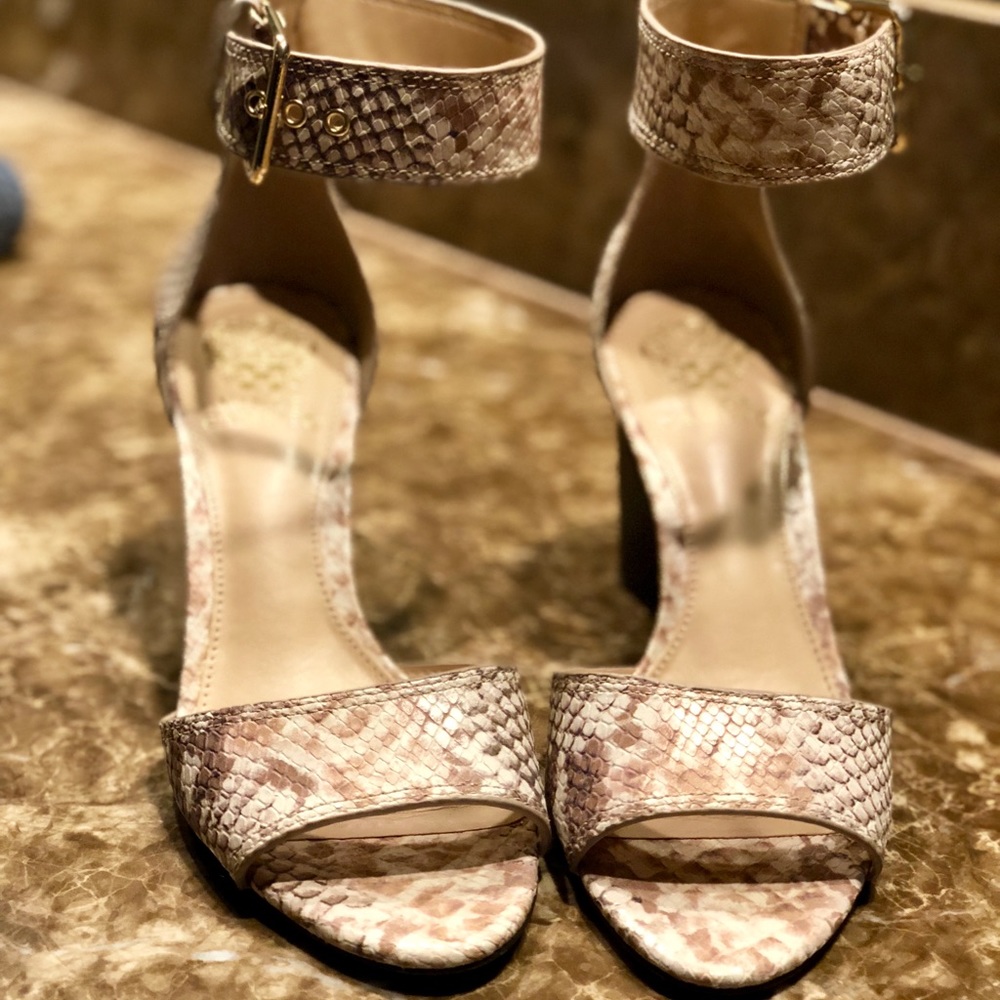 Vince Camuto Sandals Size 8 - Picture 3 of 8